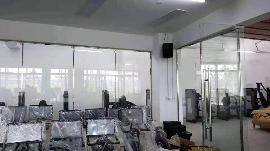 廣州某樓盤營(yíng)銷中心會(huì)議室采用了爵士龍民用音響會(huì)議音響系統(tǒng)