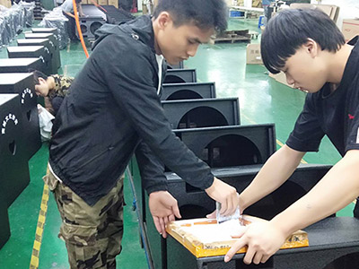 爵士龍音響打包過程